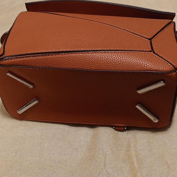 Handbag with top handle - Picture 5 of 7
